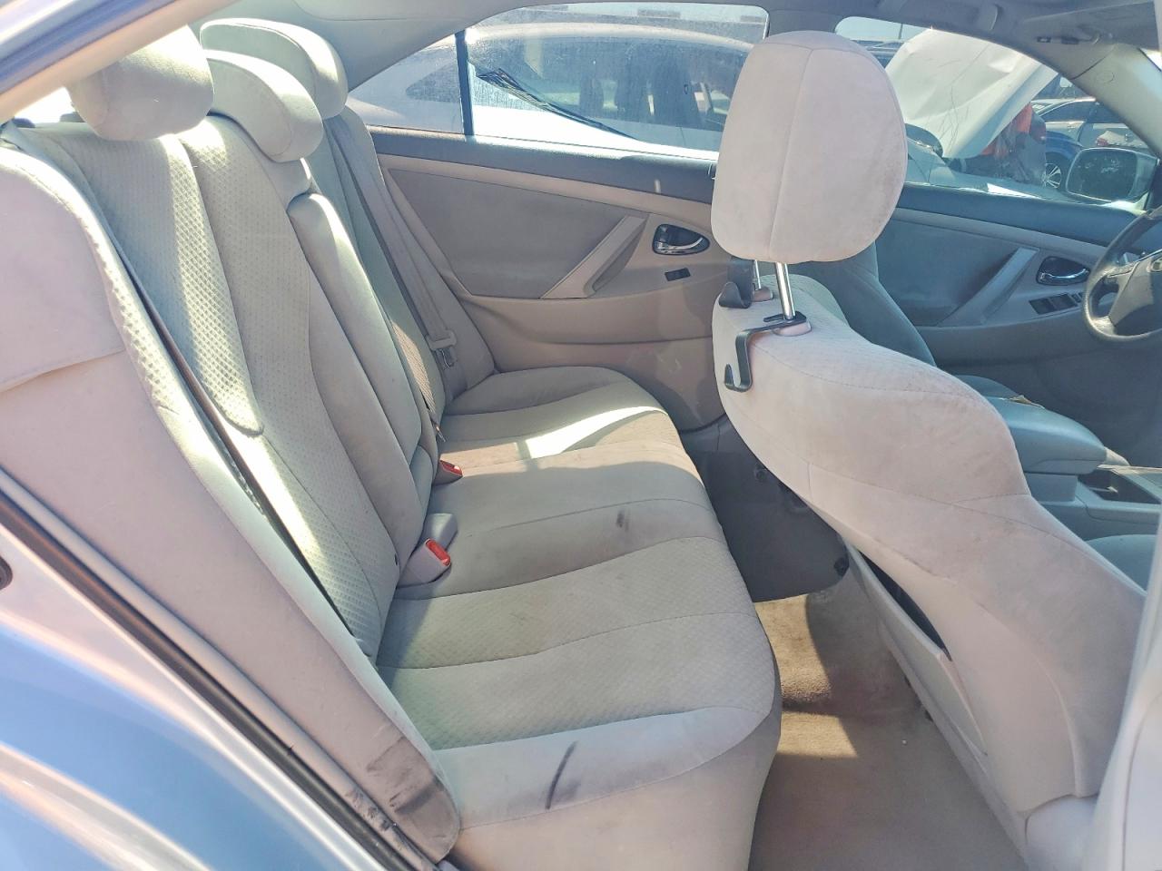 2009 TOYOTA CAMRY LE photo 19