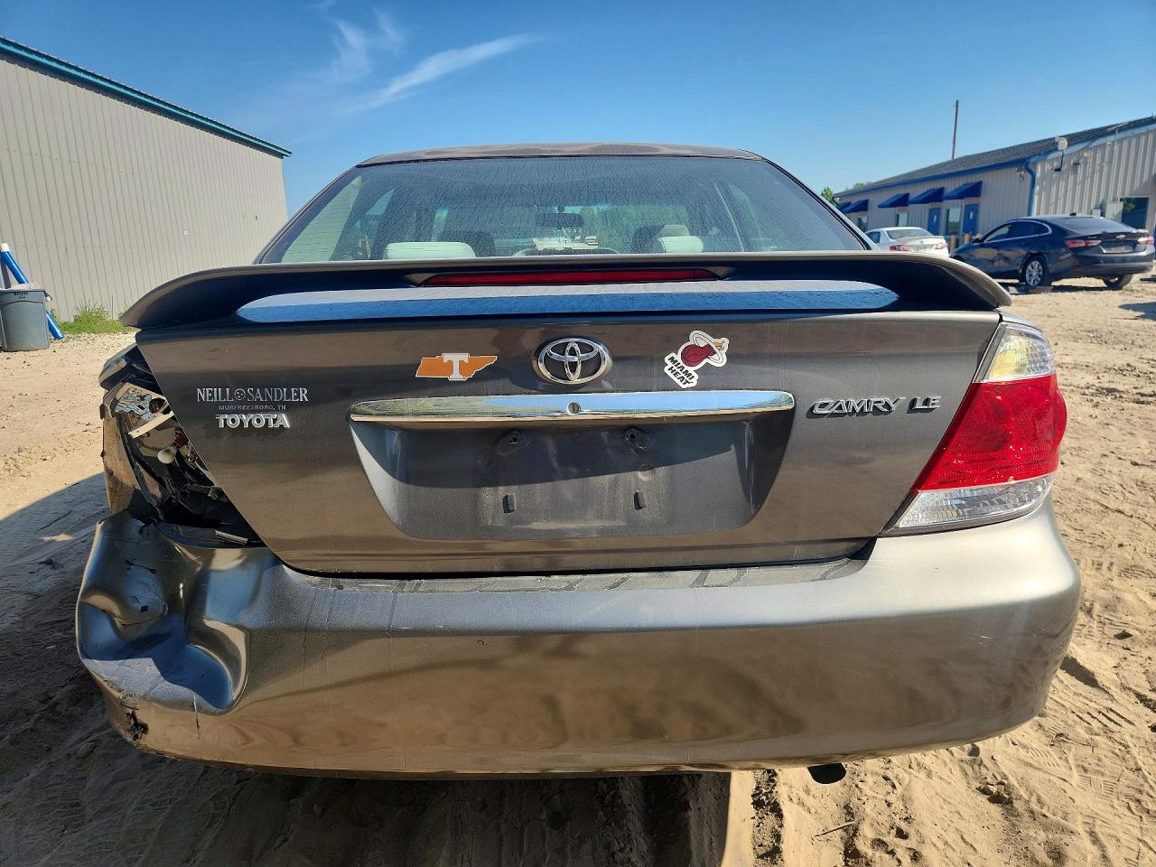 2005 TOYOTA CAMRY LE photo 11