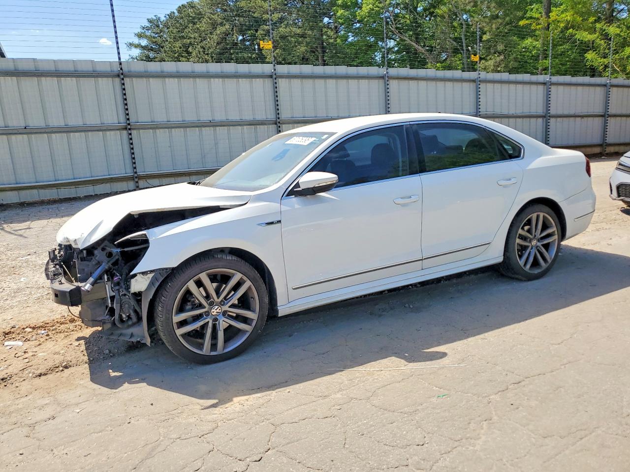 2017 VOLKSWAGEN PASSAT