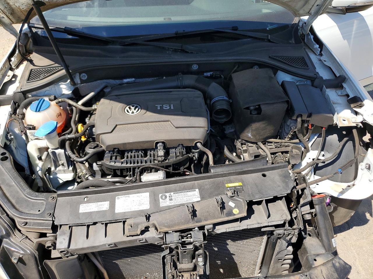 2017 VOLKSWAGEN PASSAT R-LINE photo 21