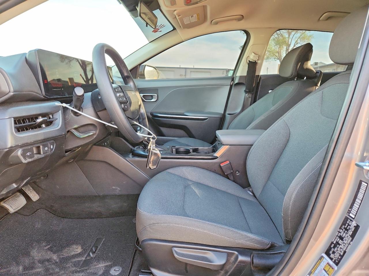 2025 KIA K4 LXS photo 7