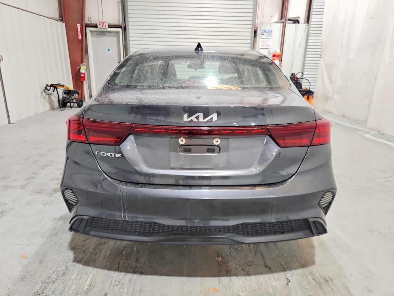 2023 KIA FORTE LXS photo 16