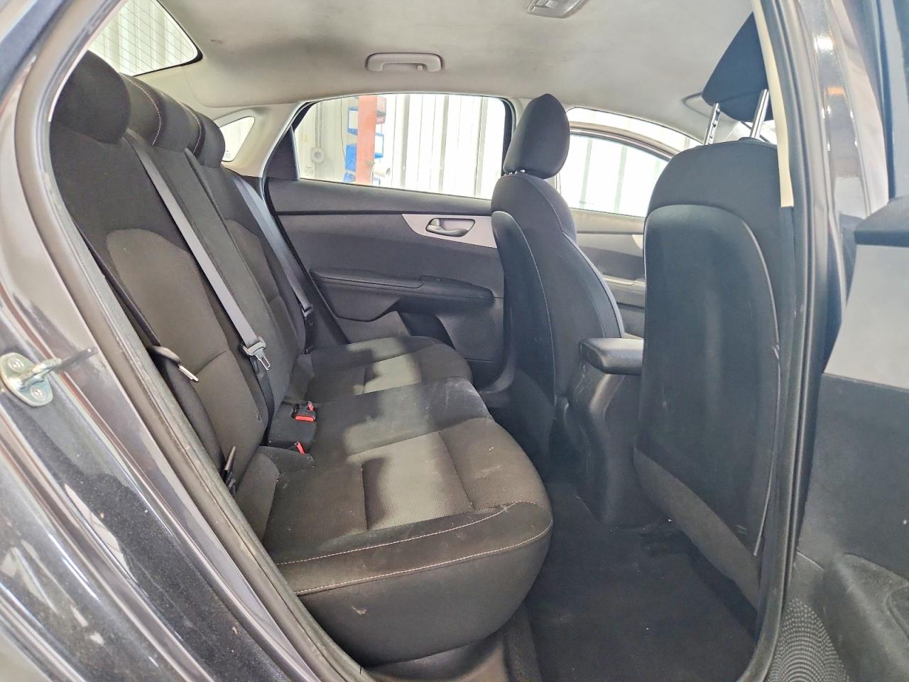 2023 KIA FORTE LXS photo 28