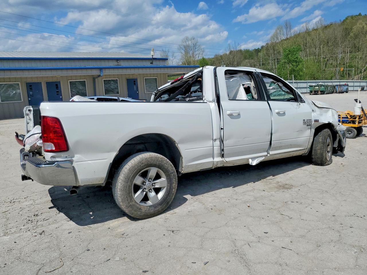 2019 RAM 1500 CLASSIC SLT photo 5