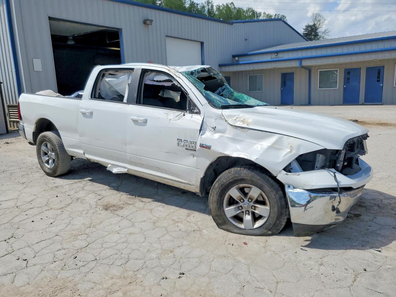 2019 RAM 1500 CLASSIC SLT photo 7