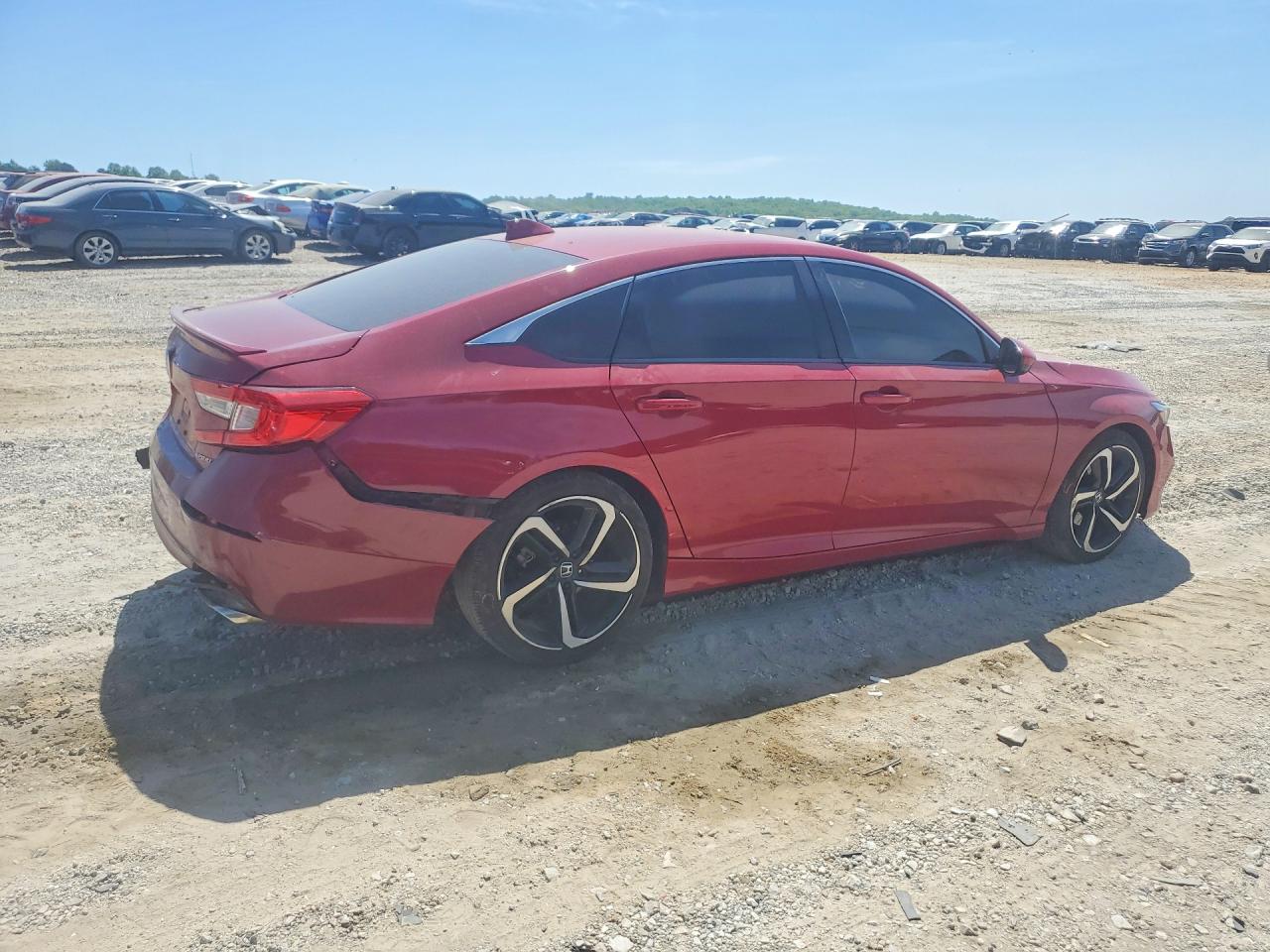 2018 HONDA ACCORD SPORT photo 3