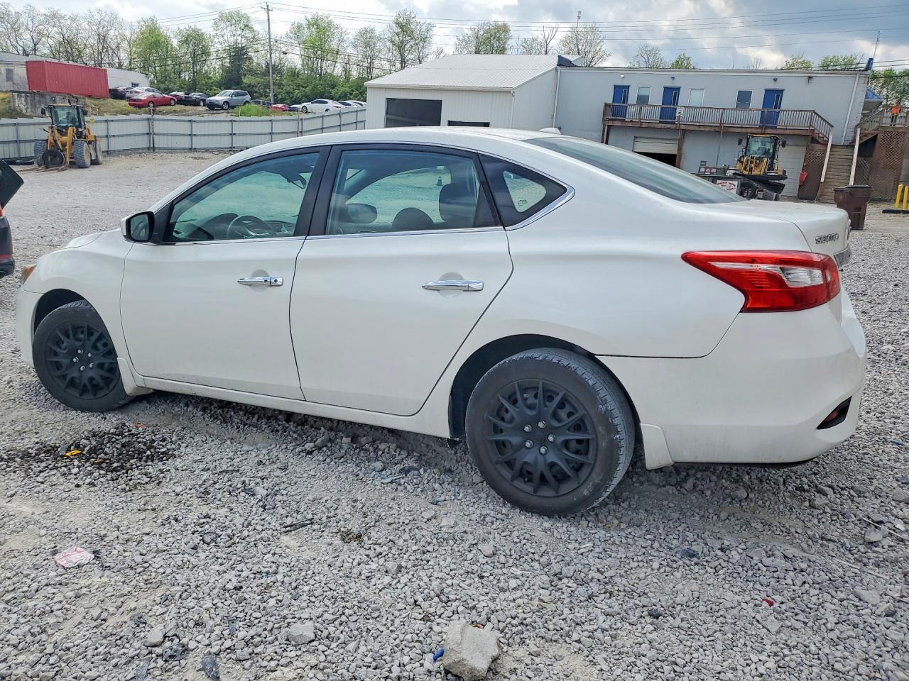 2017 NISSAN SENTRA SV photo 4