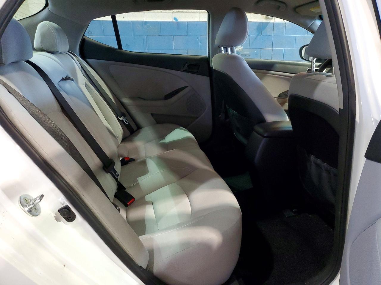 2015 KIA OPTIMA LX photo 19
