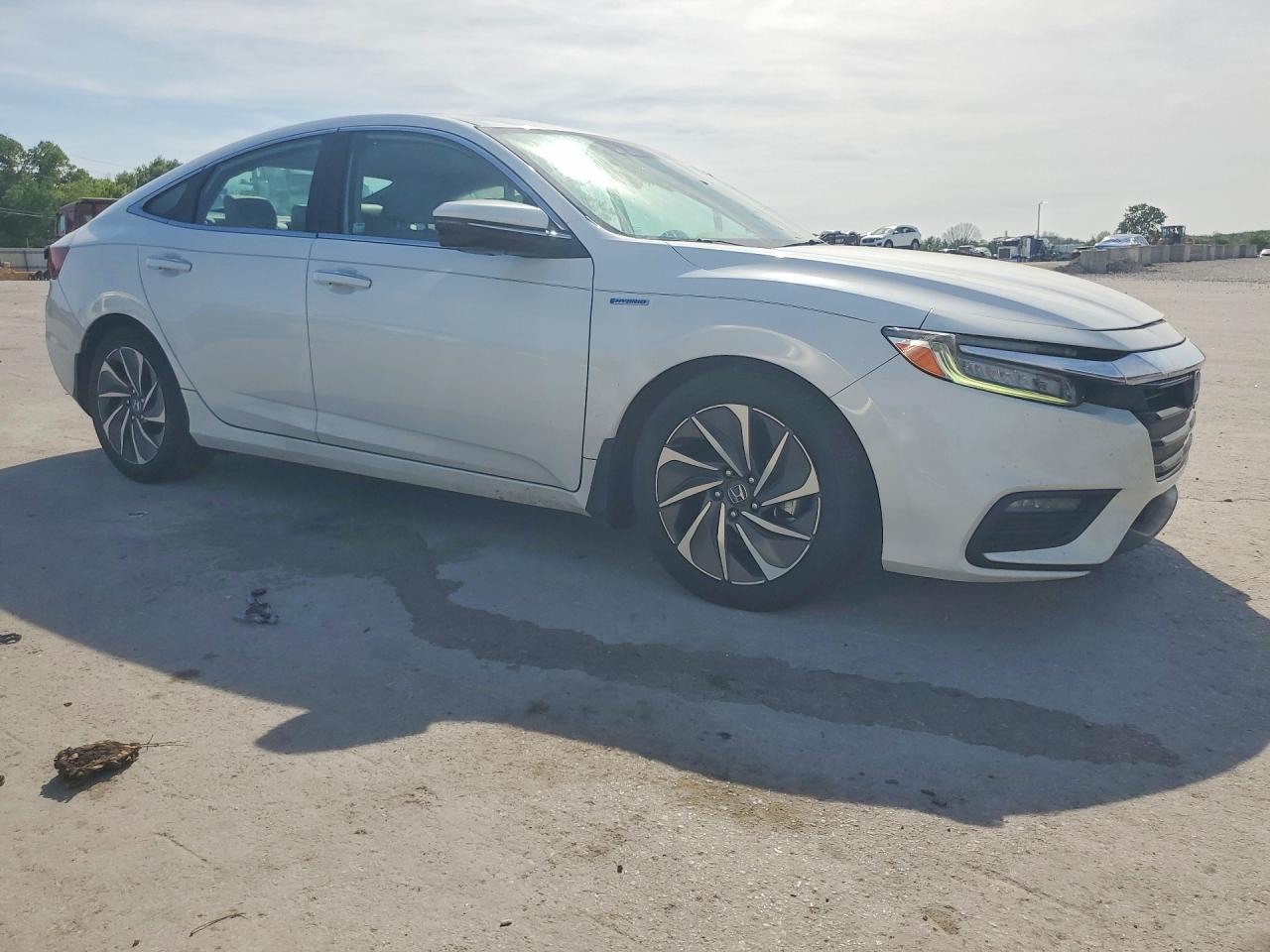 2019 HONDA INSIGHT TOURING photo 4