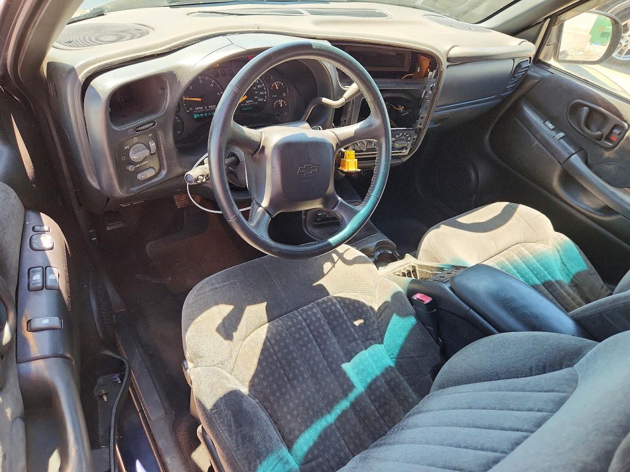 2001 CHEVROLET S TRUCK S10 photo 15