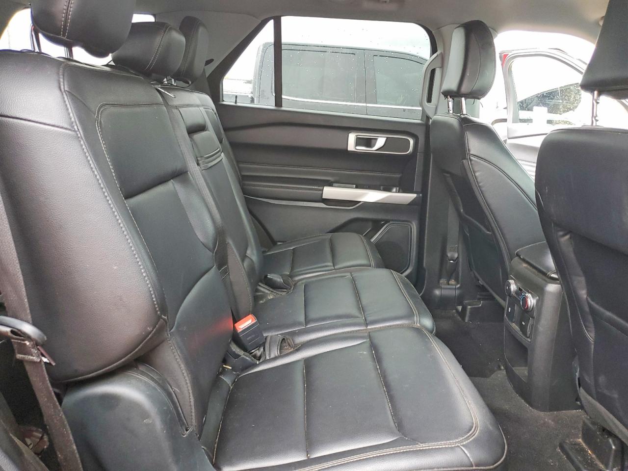 2021 FORD EXPLORER XLT photo 11