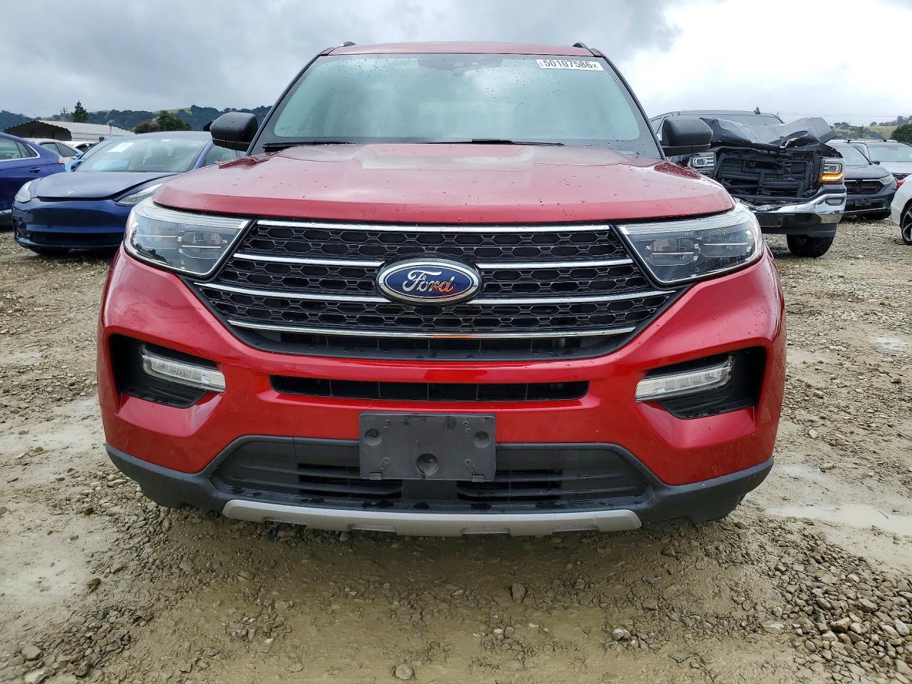 2021 FORD EXPLORER XLT photo 5