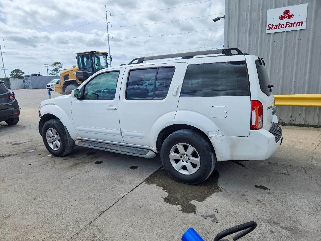 2011 NISSAN PATHFINDER S photo 4