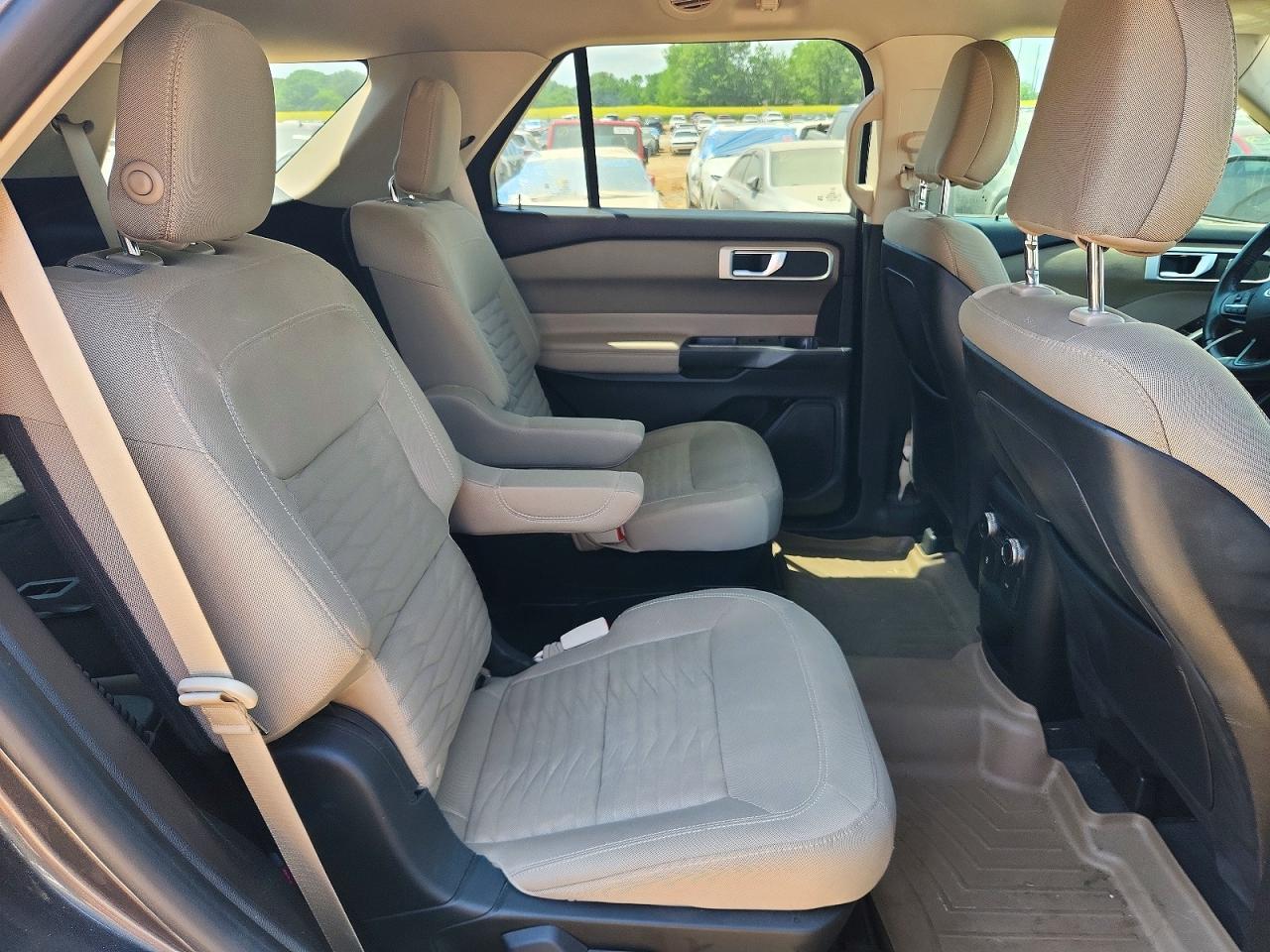 2020 FORD EXPLORER XLT photo 21