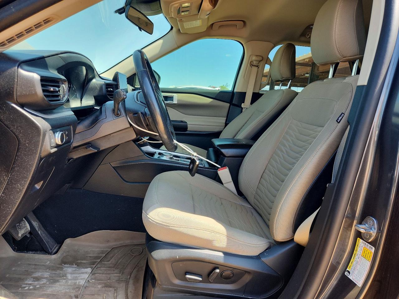 2020 FORD EXPLORER XLT photo 13