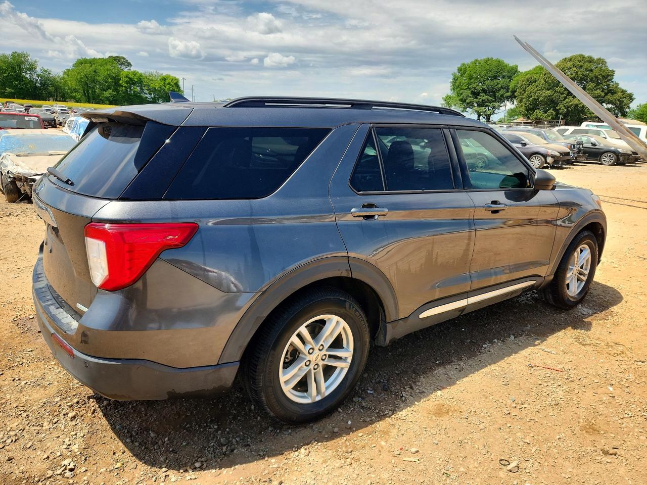 2020 FORD EXPLORER XLT photo 5