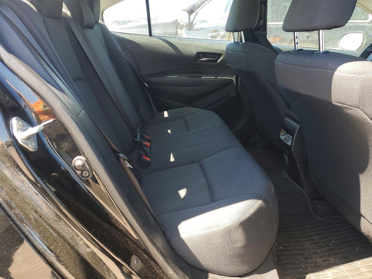 2024 TOYOTA COROLLA LE photo 28