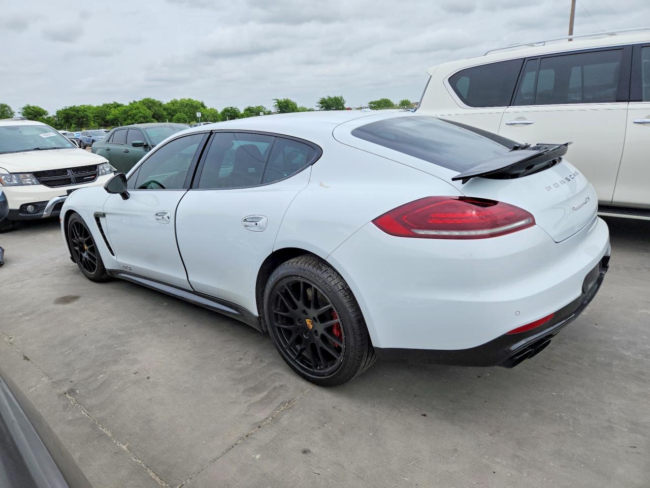 2016 PORSCHE PANAMERA GTS photo 2