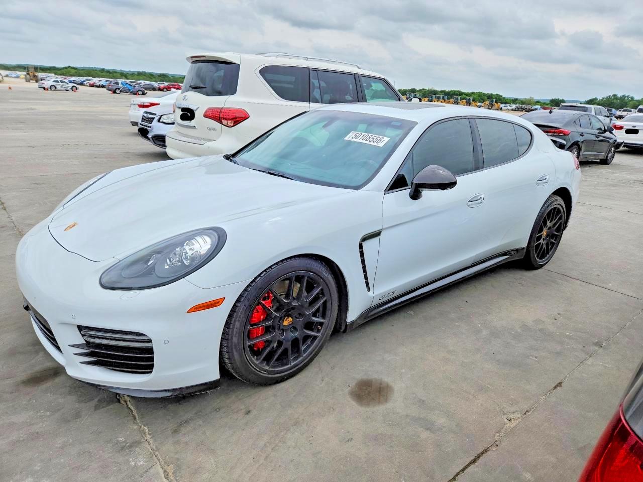 2016 PORSCHE PANAMERA