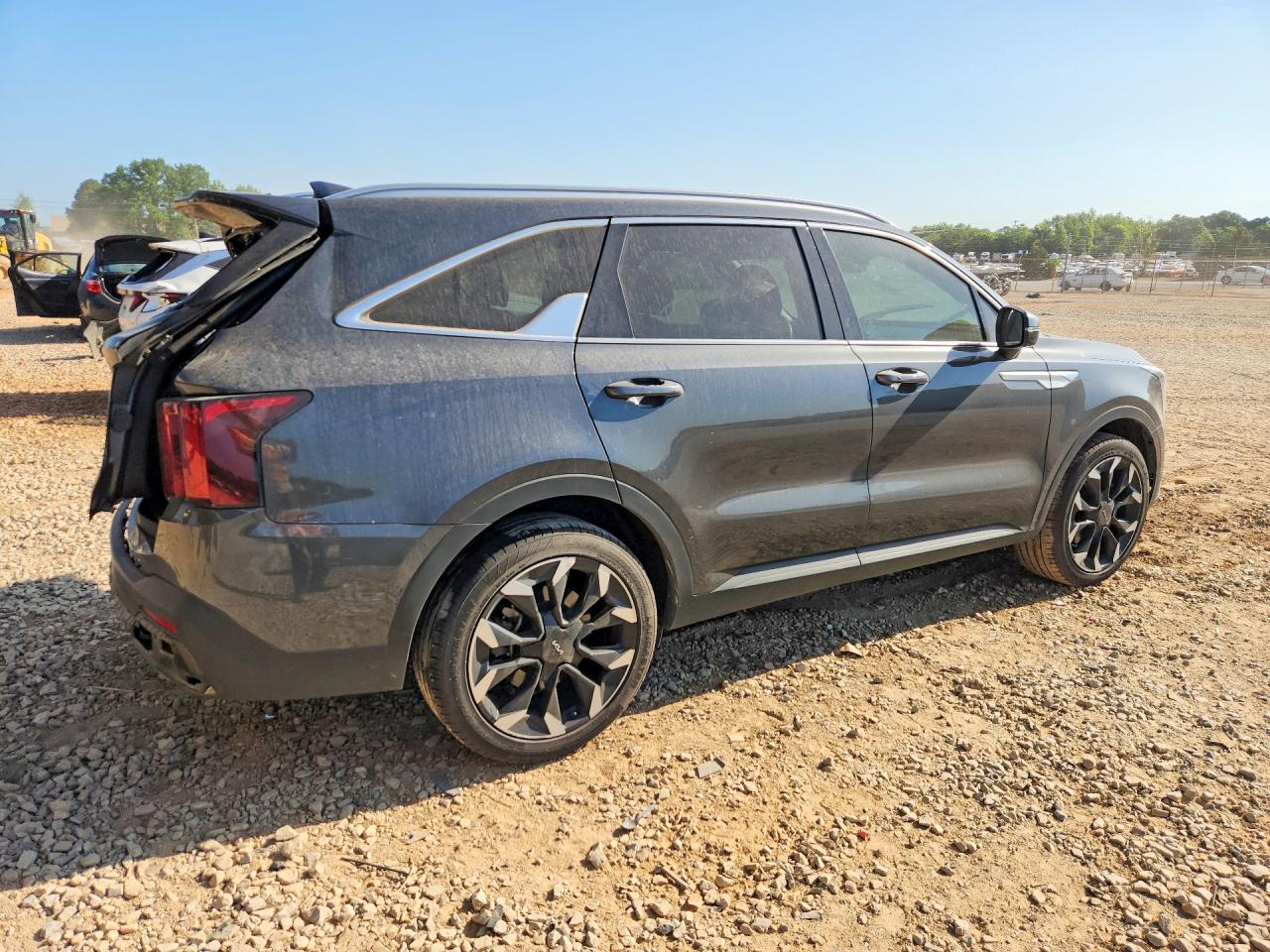 2024 KIA SORENTO EX photo 5