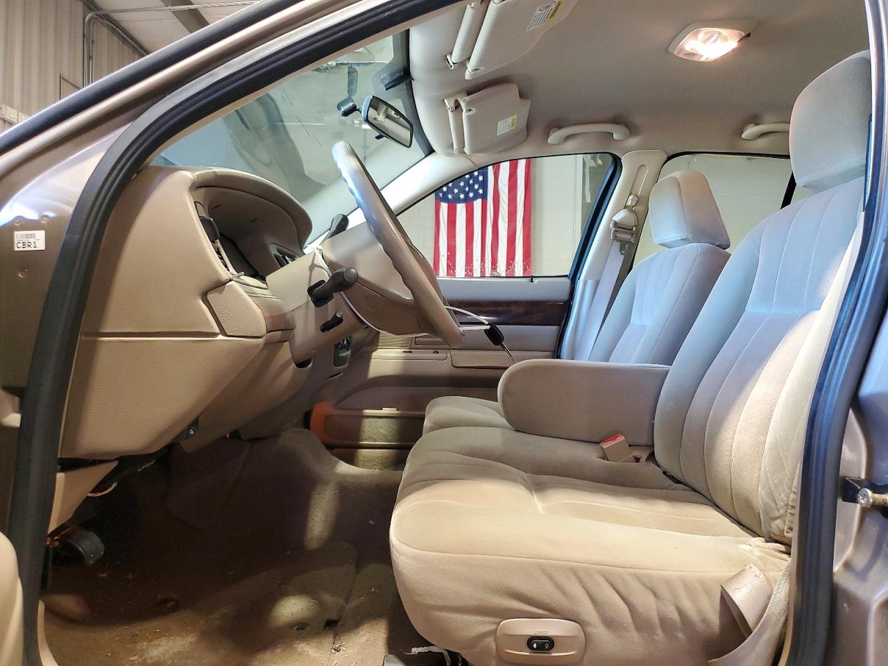 2004 MERCURY GRAND MARQUIS GS photo 13