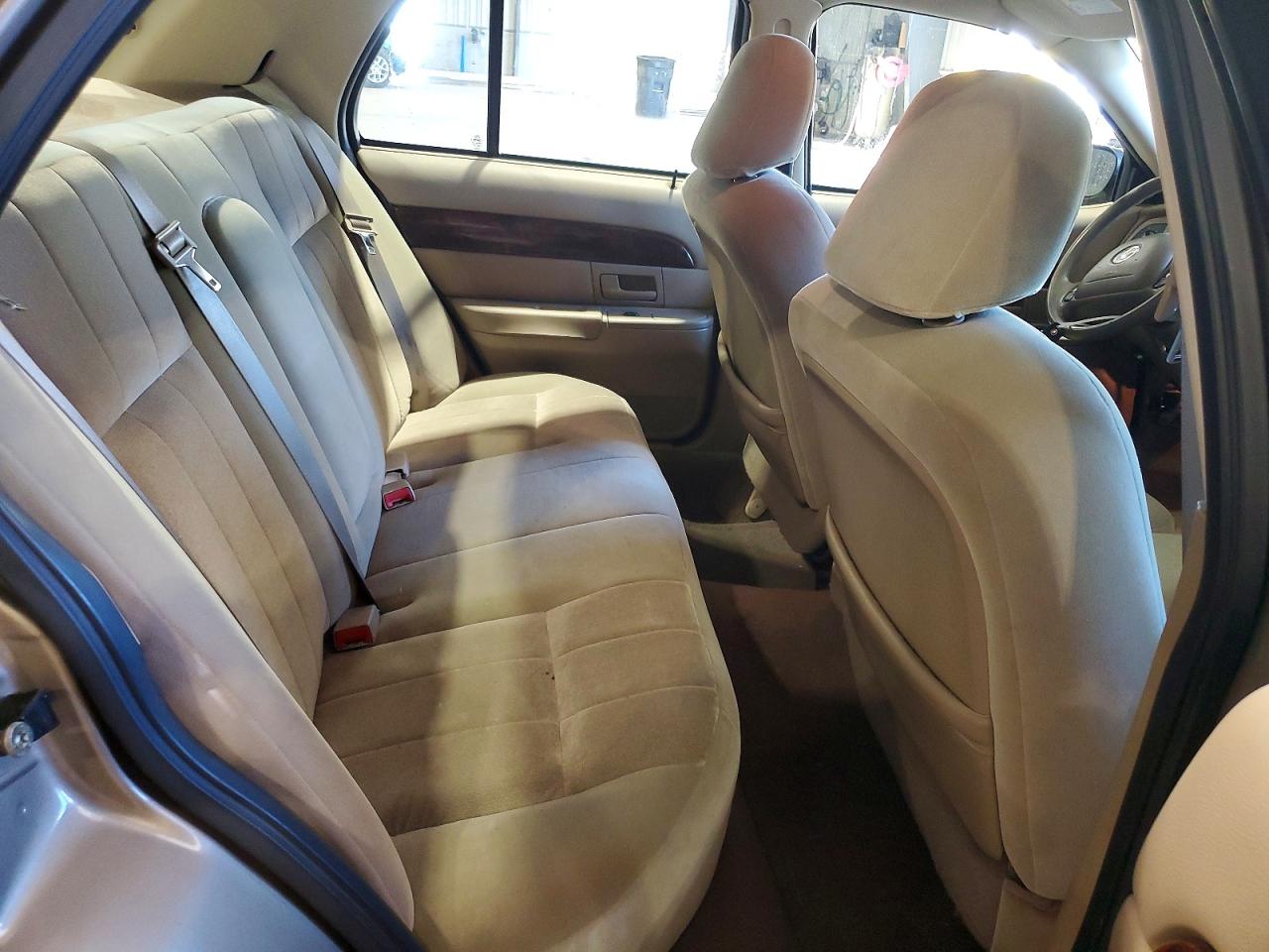 2004 MERCURY GRAND MARQUIS GS photo 19