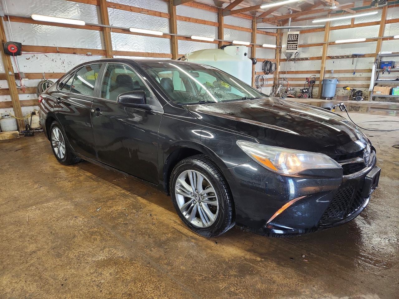 2017 TOYOTA CAMRY SE photo 7