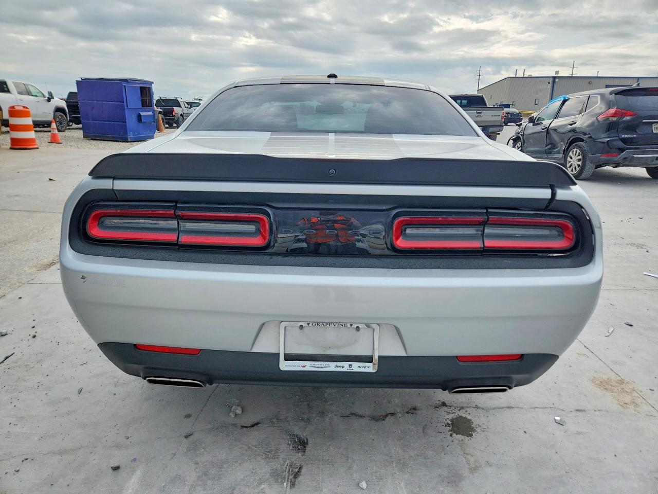 2023 DODGE CHALLENGER SXT photo 16