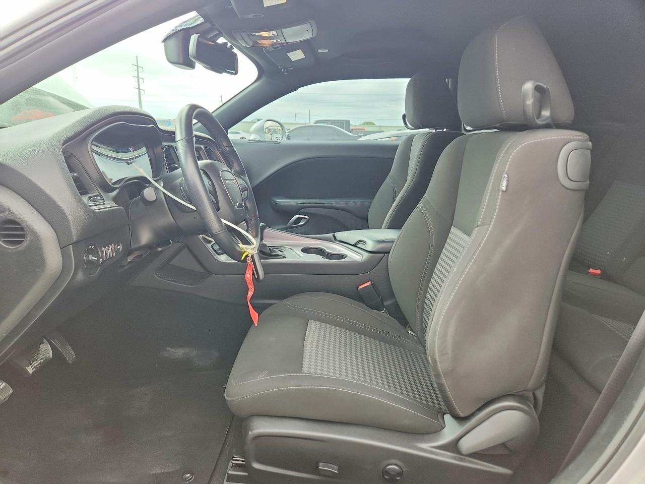 2023 DODGE CHALLENGER SXT photo 19