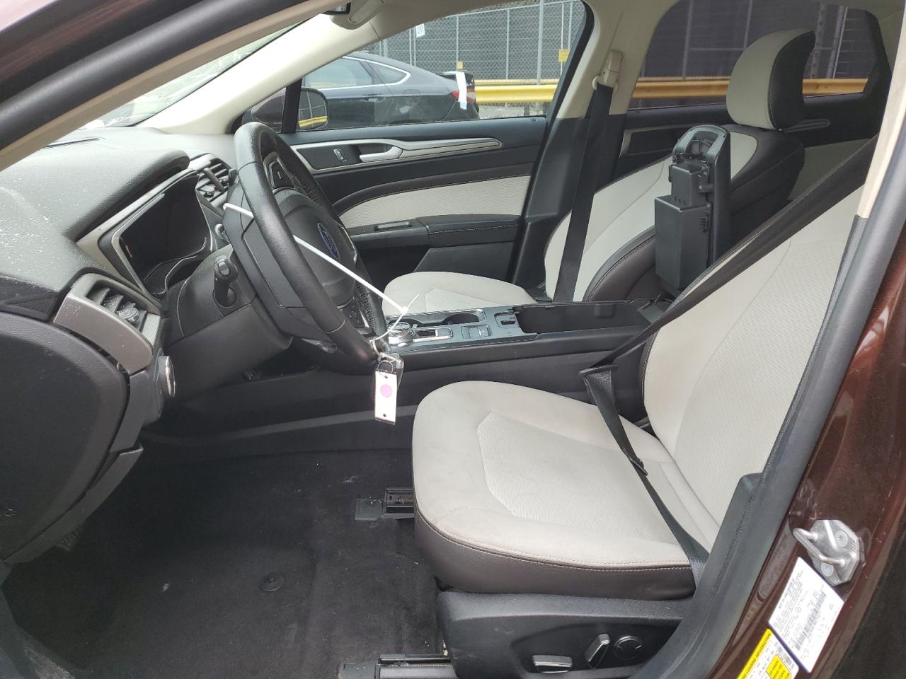 2019 FORD FUSION SE photo 19