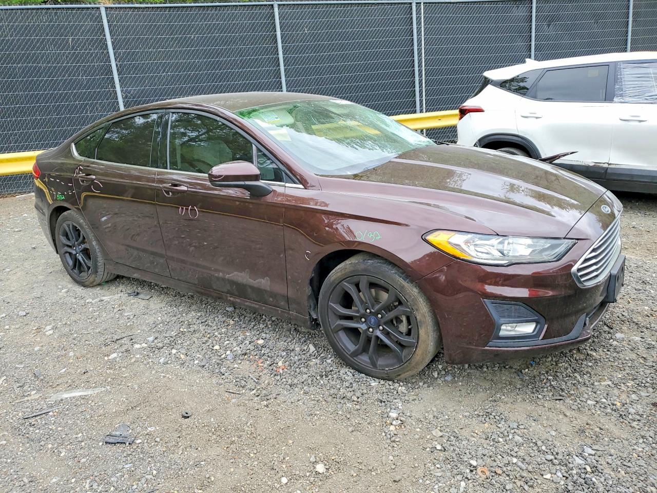 2019 FORD FUSION SE photo 10
