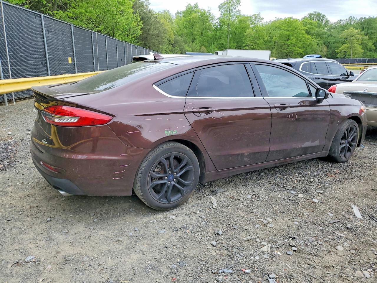 2019 FORD FUSION SE photo 7