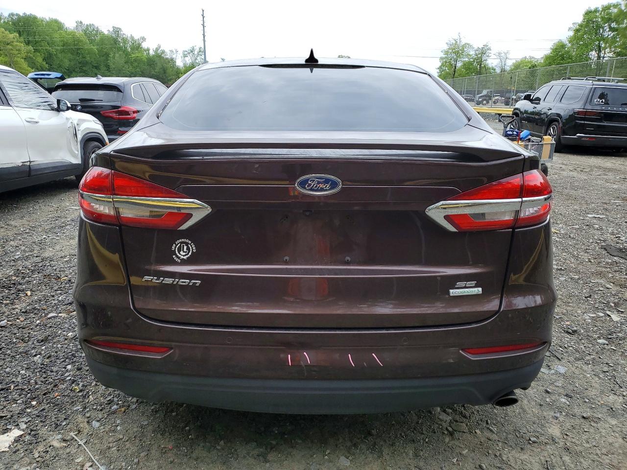 2019 FORD FUSION SE photo 16