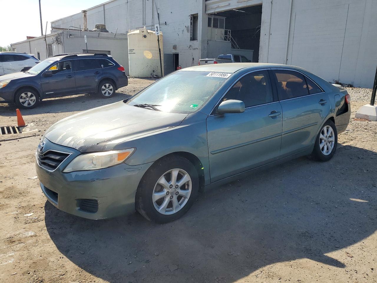 2011 TOYOTA CAMRY