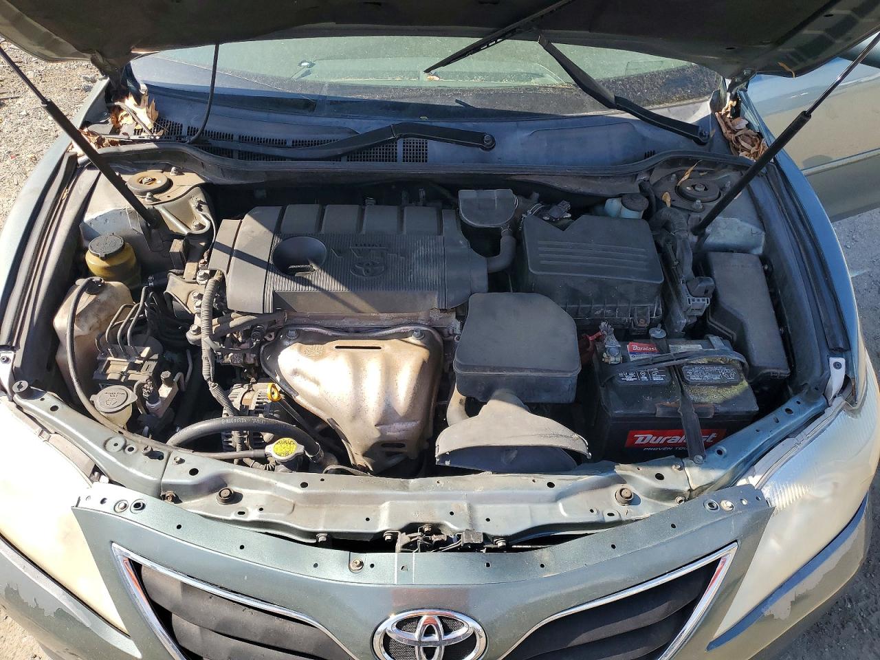 2011 TOYOTA CAMRY LE photo 21