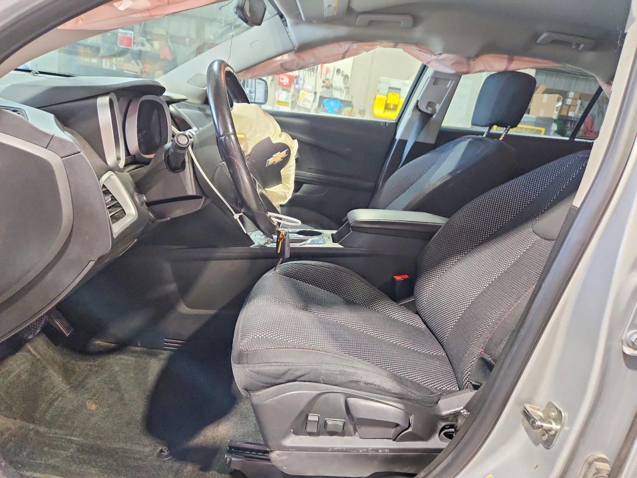 2015 CHEVROLET EQUINOX LT photo 13