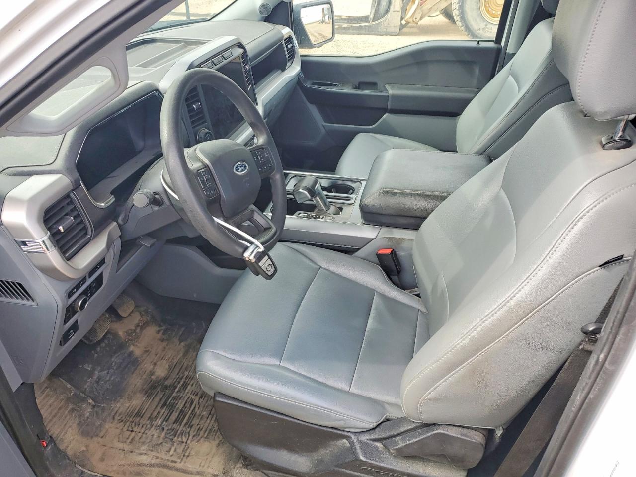 2023 FORD F150 LIGHTNING PRO photo 13