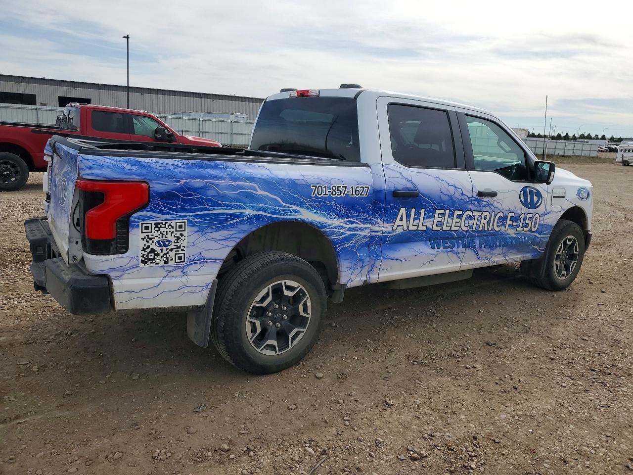 2023 FORD F150 LIGHTNING PRO photo 5
