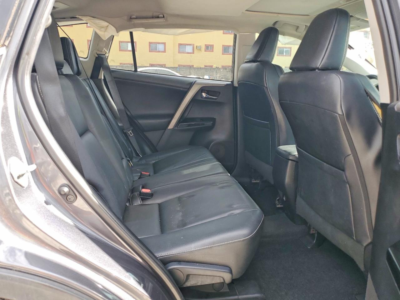 2016 TOYOTA RAV4 LIMITED photo 10