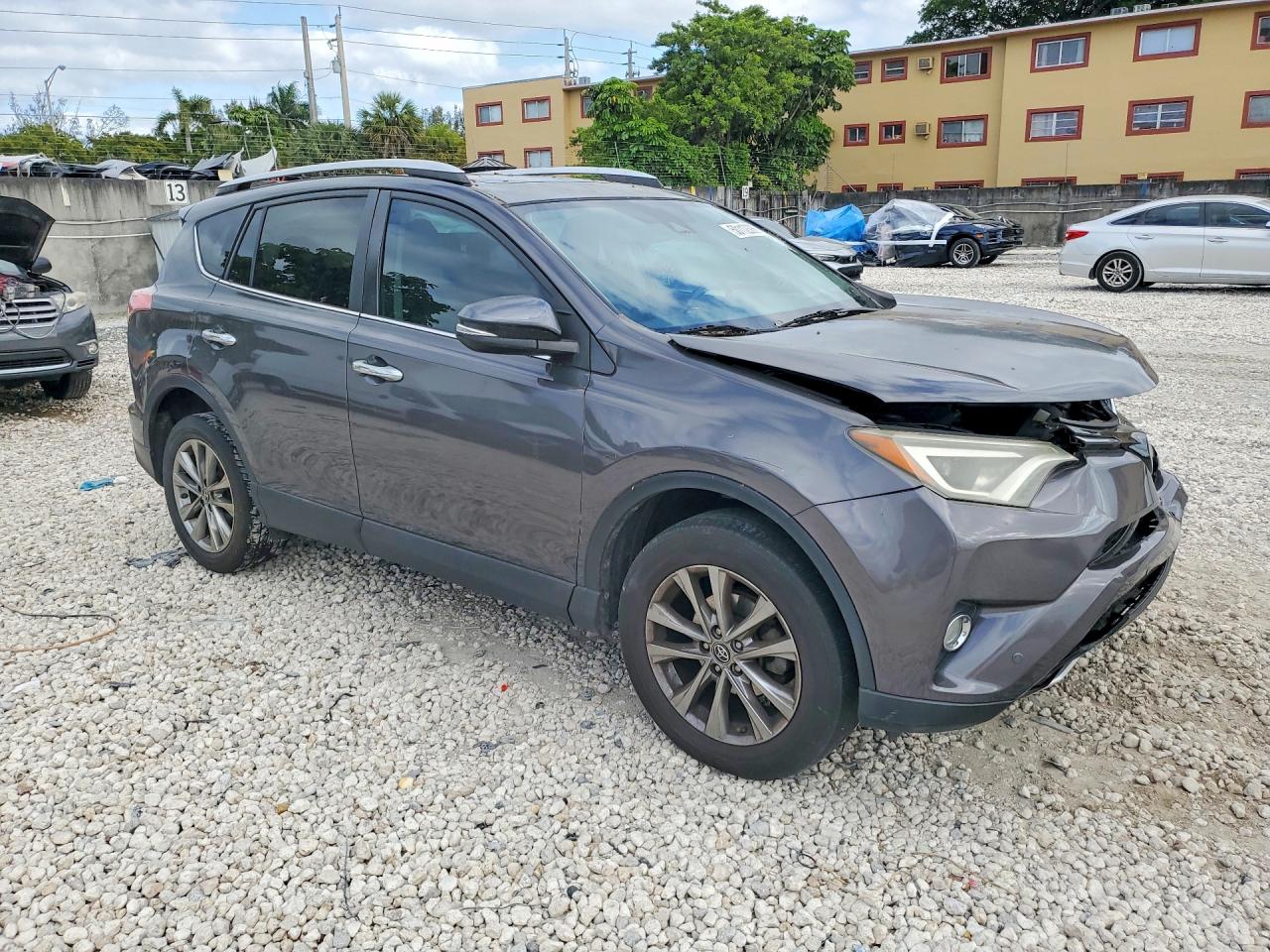 2016 TOYOTA RAV4 LIMITED photo 4