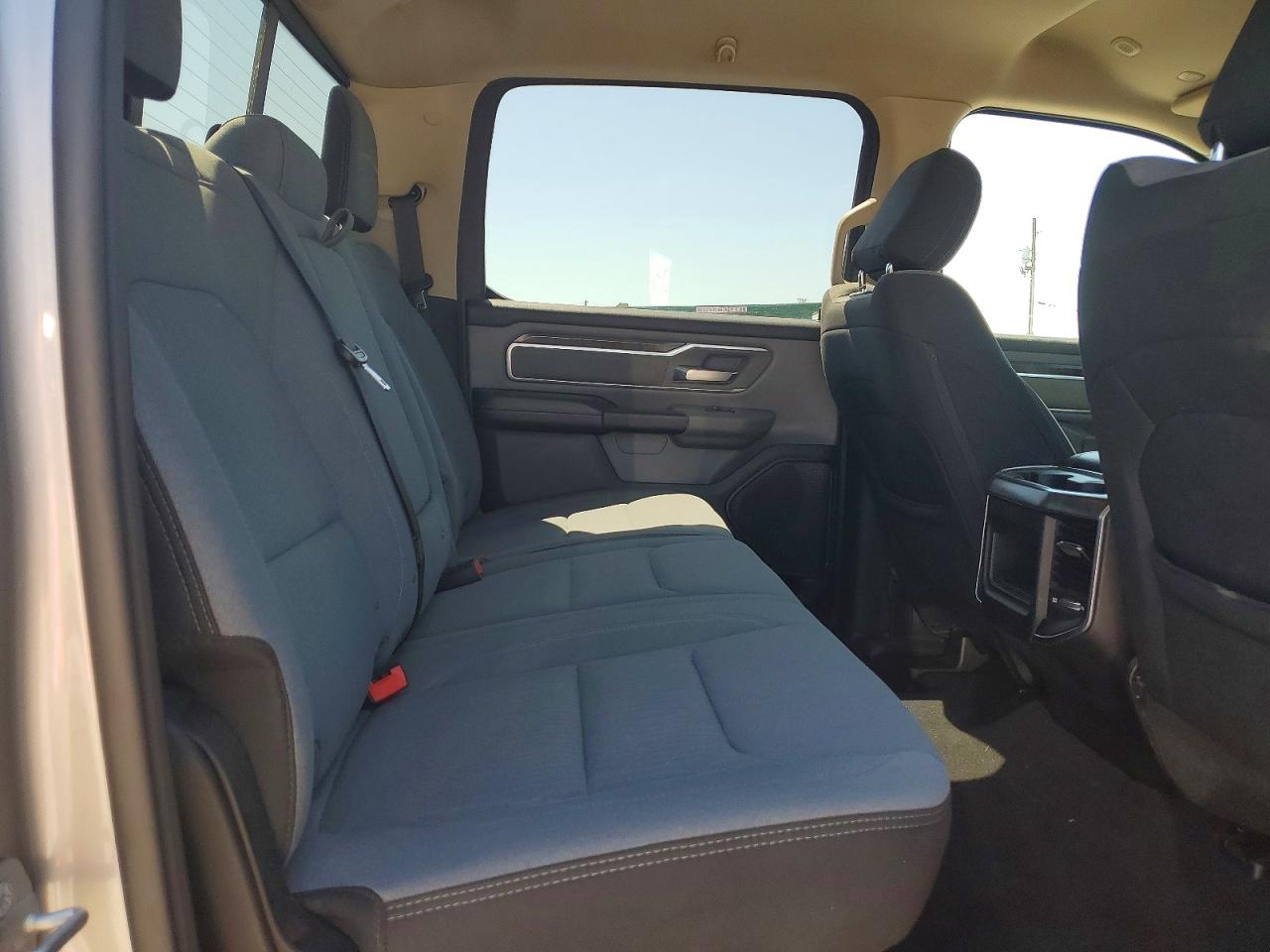2019 RAM 1500 BIG HORN photo 19