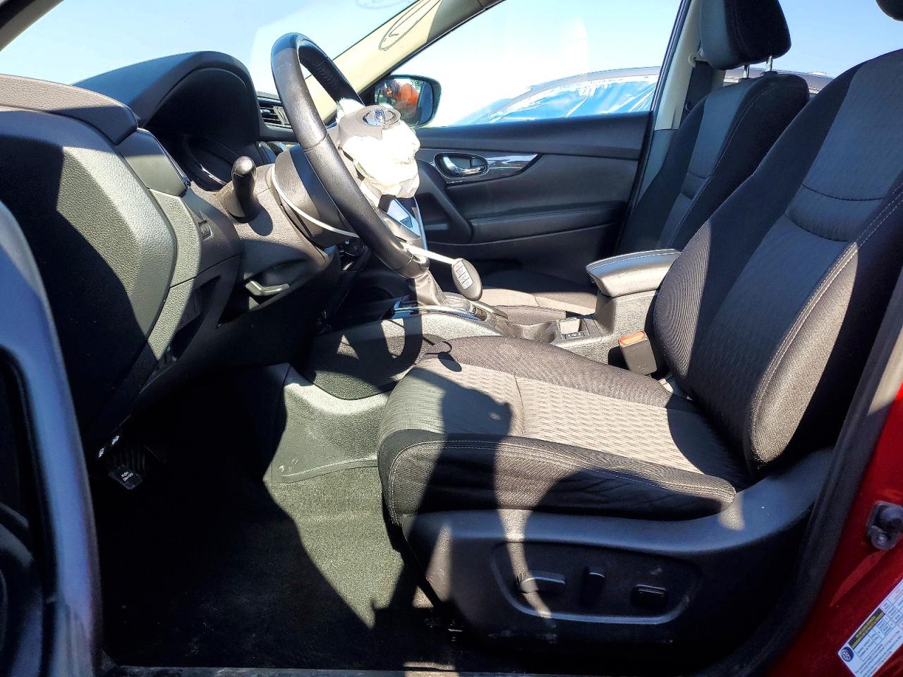 2017 NISSAN ROGUE SV photo 7