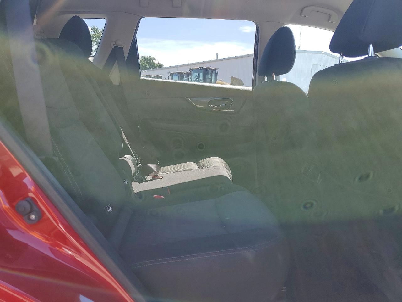 2017 NISSAN ROGUE SV photo 11