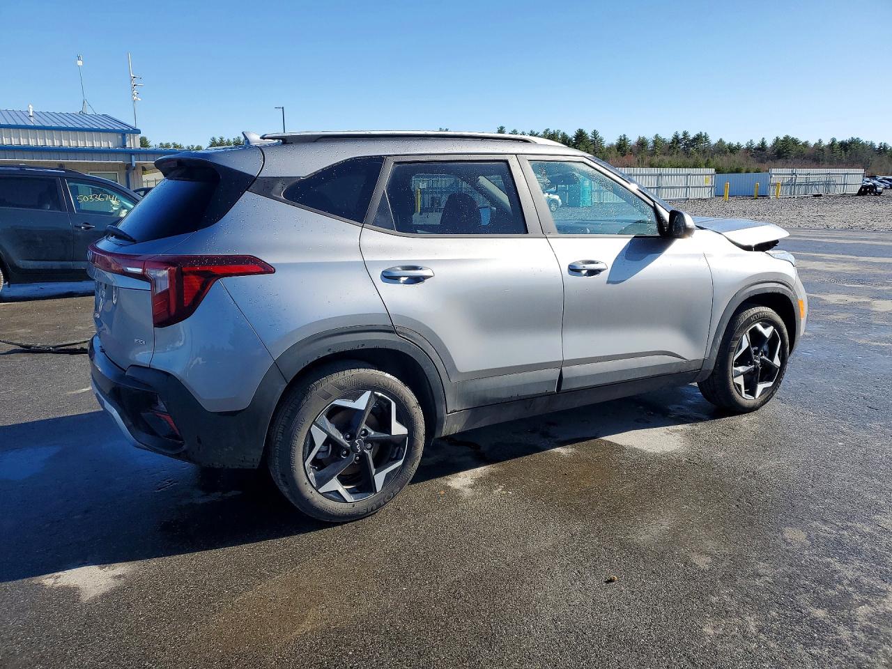 2025 KIA SELTOS S photo 5