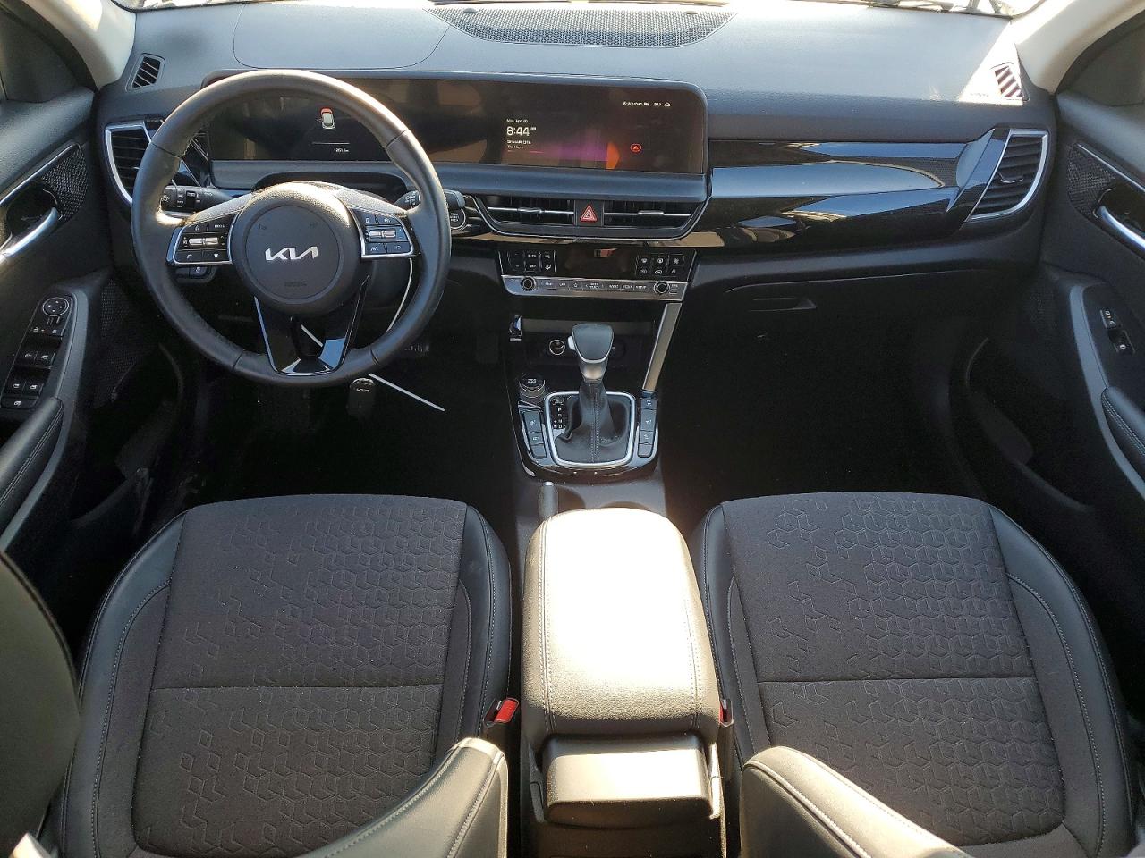 2025 KIA SELTOS S photo 15