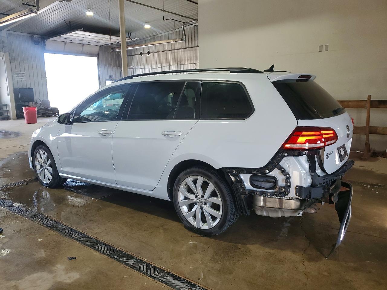 2019 VOLKSWAGEN GOLF SPORTWAGEN S photo 3
