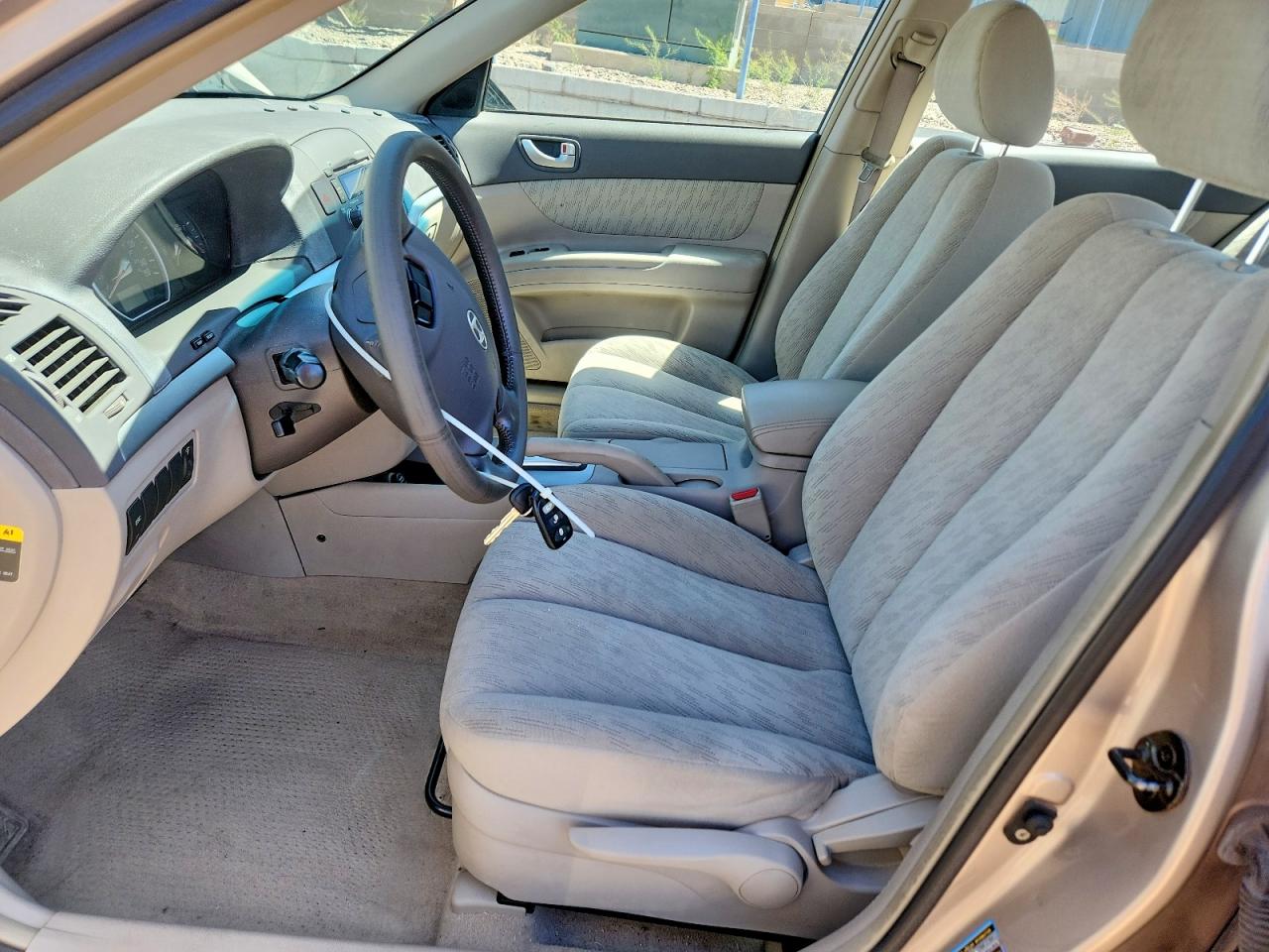 2006 HYUNDAI SONATA GL photo 19