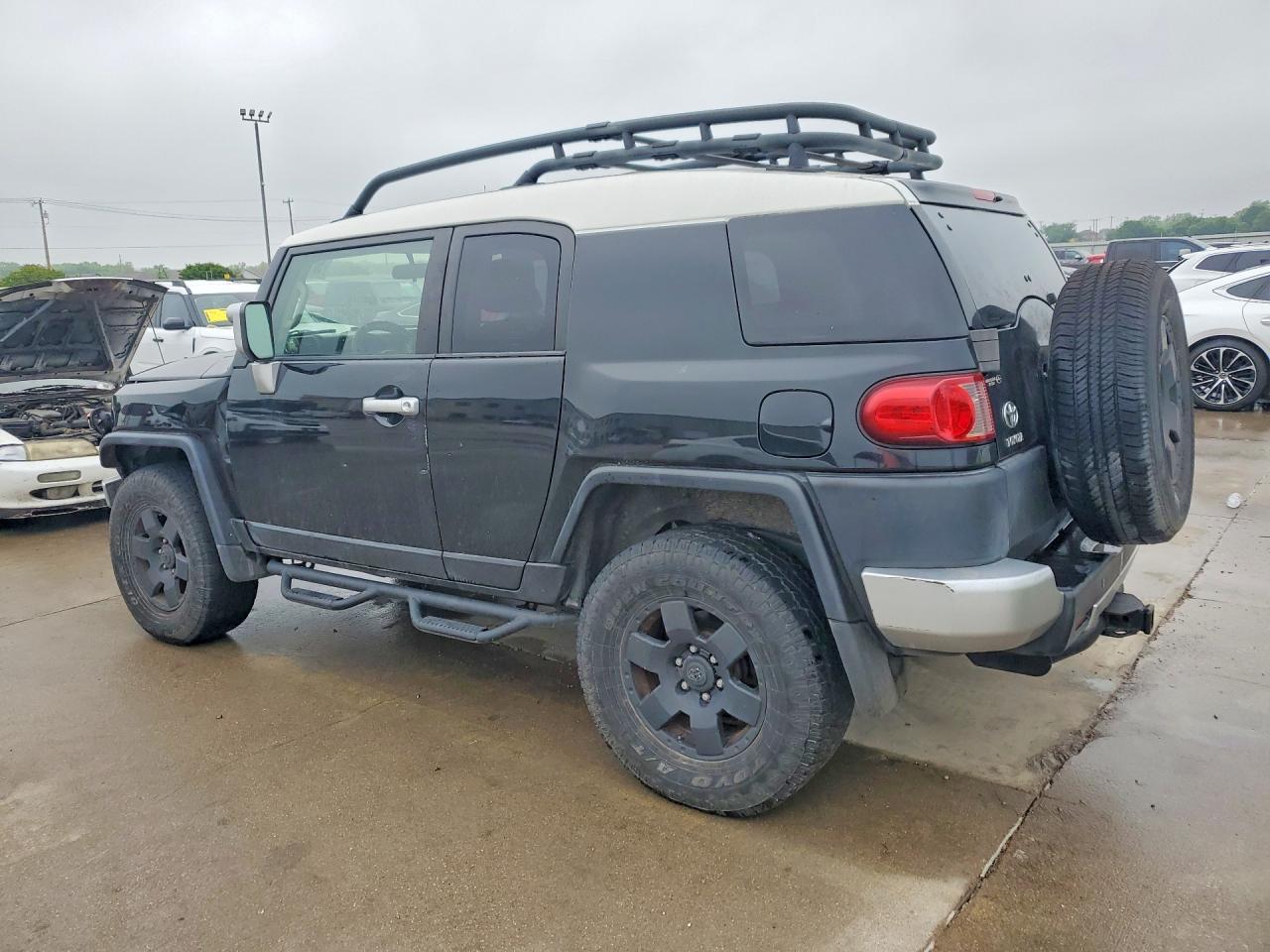 2007 TOYOTA FJ CRUISER BASE photo 2