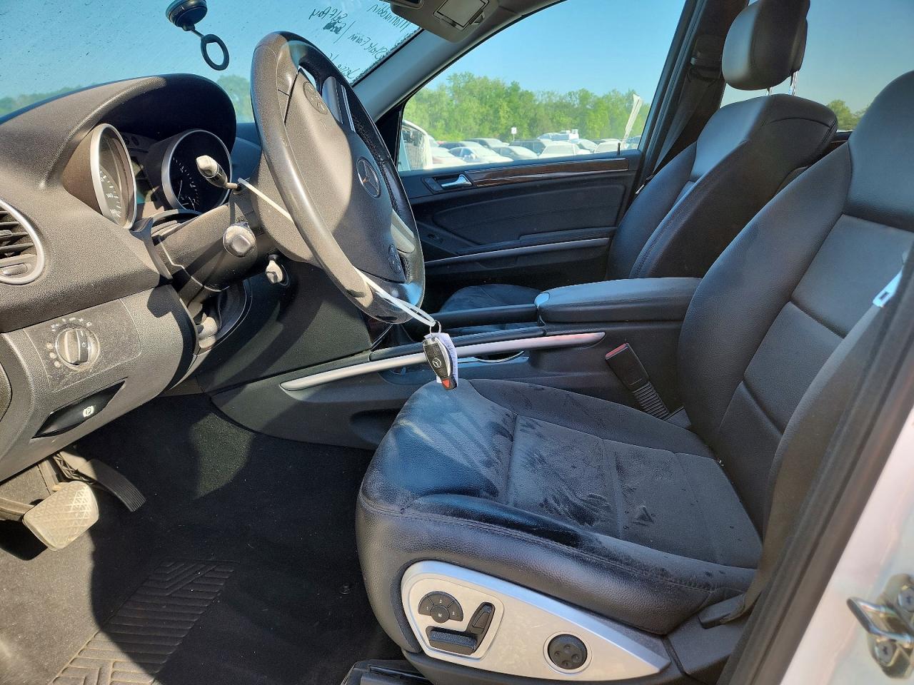 2011 MERCEDES-BENZ ML 350 photo 13