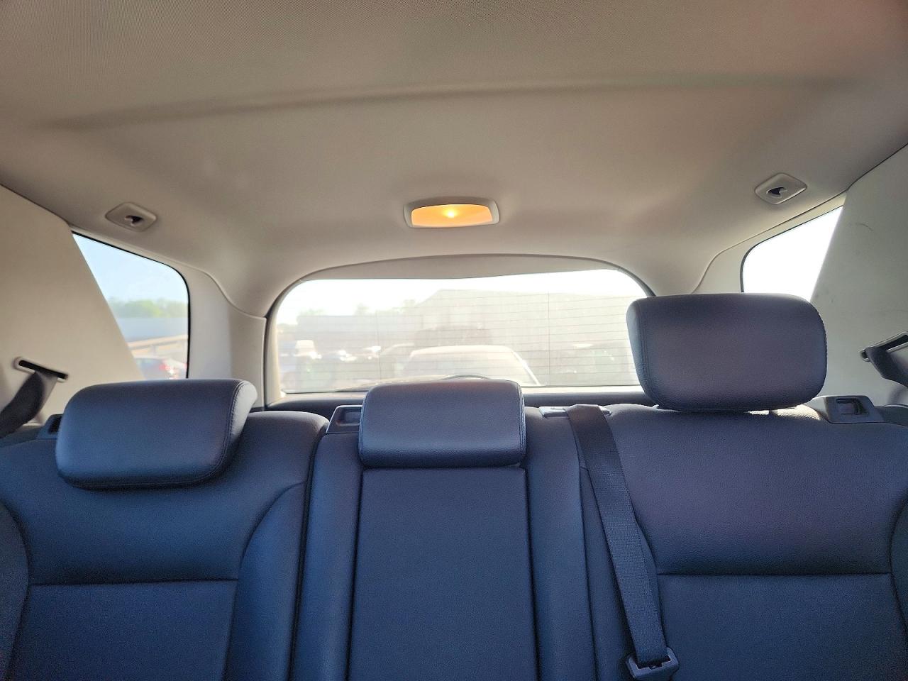 2011 MERCEDES-BENZ ML 350 photo 19